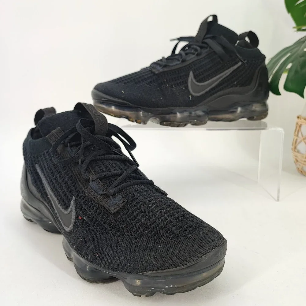 Nike Boy's Air Vapormax 2021 Flyknit Black Mesh Sneakers Size 6Y